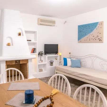 Fouli's House At 